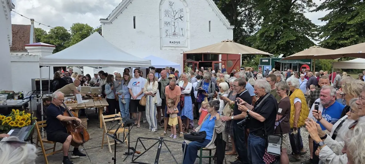 Pop-up-koncert på bondemarkedet 2026